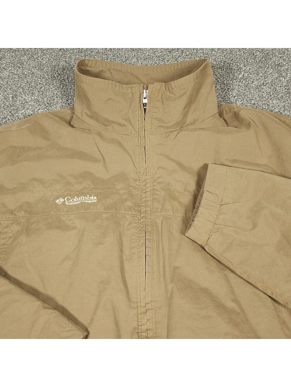 Columbia Men’s Large Khaki Tan Lightweight Windbreaker Jacket Vent Mesh Zip Pock